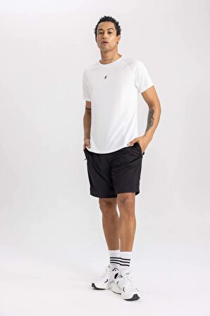 DeFactoFit Slim Fit Dar Kesim Sporcu Standart Paça Şort V3030AZ24SPBK81