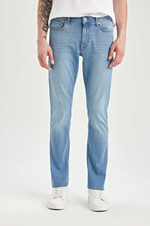 DeFacto Pedro Slim Fit Dar Kalıp Normal Bel Dar Paça Jean Pantolon B3624AX24SPNM39