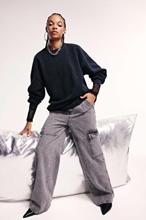 DeFacto Oversize Fit Bisiklet Yaka Kalın Yıkamalı Soluk Efektli Basic Sweatshirt B8217AX23WNBK81