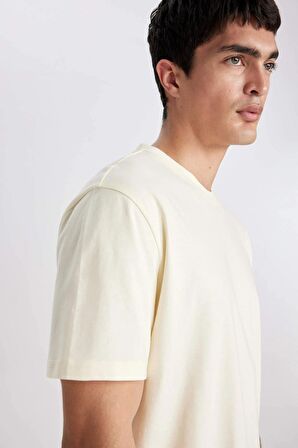 DeFacto New Regular Fit Bisiklet Yaka Kısa Kollu %100 Pamuk Basic Tişört V7699AZ24SPYL504