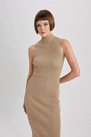 DeFacto Fitted Yarım Balıkçı Yaka Kolsuz Ribana Midi Elbise B8134AX23WNBG189