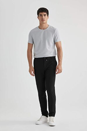 DeFacto Slim Fit Dar Kesim Bisiklet Yaka Kısa Kollu Basic Düz Tişört M6608AZ24SPGR91