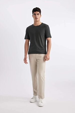 DeFacto Slim Fit Dar Kesim Bisiklet Yaka Kısa Kollu Basic Düz Tişört M6606AZ24SPGN915