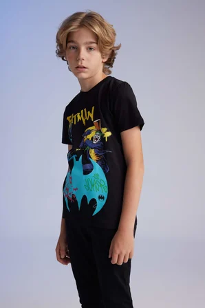DeFacto Erkek Çocuk Batman Pijama Takımı Kısa Kollu Üst Beli Lastikli Uzun Alt B5575A824SPBK81