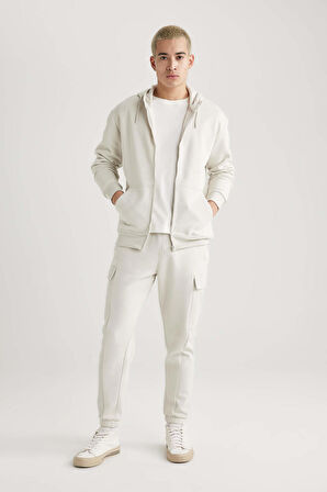DeFacto Regular Fit Kapüşonlu İçi Yumuşak Tüylü Cepli Basic Düz Fermuarlı Sweatshirt X8331AZ24SPGR437