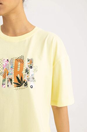 DeFactoFit NBA Wordmark Oversize Fit Bisiklet Yaka Kısa Kollu Tişört B9972AX24SMYL280