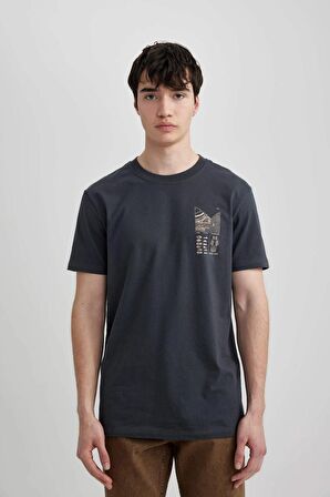 DeFacto Slim Fit Dar Kesim Bisiklet Yaka Baskılı Kısa Kollu Pamuklu Tişört C2131AX24SMAR231