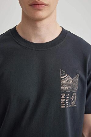 DeFacto Slim Fit Dar Kesim Bisiklet Yaka Baskılı Kısa Kollu Pamuklu Tişört C2131AX24SMAR231