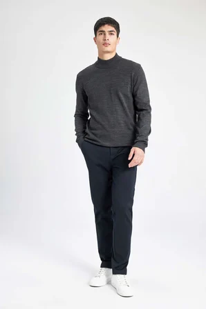 Slim Fit Dar Kesim Kazak