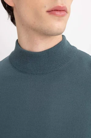 Slim Fit Dar Kesim Kazak