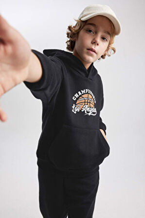 DeFacto Erkek Çocuk Baskılı Kanguru Cepli Kapüşonlu Sweatshirt B7821A8NSBK81