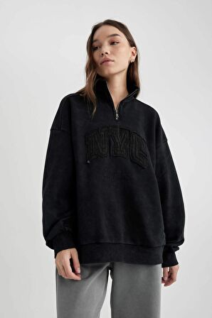 DeFacto Oversize Fit Yarım Fermuarlı Baskılı Kalın Kumaş Yıkamalı Soluk Efektli Sweatshirt C2014AX24SPBK81