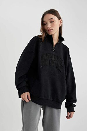 DeFacto Oversize Fit Yarım Fermuarlı Baskılı Kalın Kumaş Yıkamalı Soluk Efektli Sweatshirt C2014AX24SPBK81