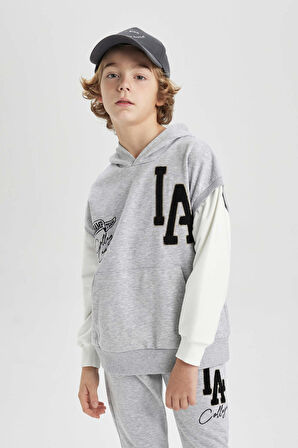 DeFacto Erkek Çocuk Oversize Geniş Kalıp Nakışlı Kapüşonlu Sweatshirt B6138A824SPGR210