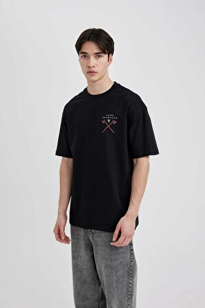 DeFacto Vikings Valhalla Boxy Fit Rahat Kalıp Bisiklet Yaka Sırt Baskılı Kısa Kollu Tişört B8091AX24SMBK81