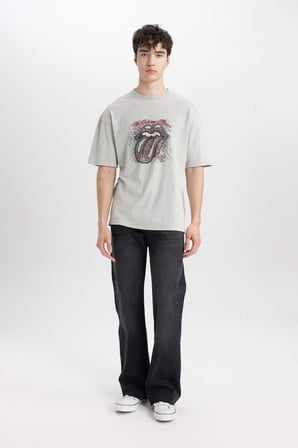 DeFacto Rolling Stones Comfort Fit Bisiklet Yaka Kısa Kollu Tişört B5524AX24SPGR91