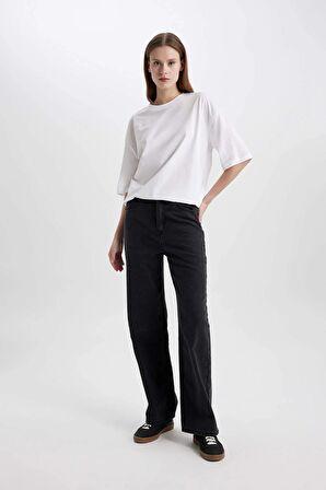 DeFacto Oversize Geniş Kalıp Bisiklet Yaka Penye Basic Düz Kısa Kollu Tişört C0099AX24SMWT34