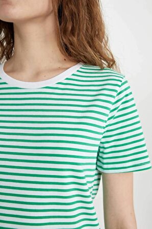 DeFacto Regular Fit Bisiklet Yaka Çizgili Kısa Kollu Tişört C2613AX24SPGN689