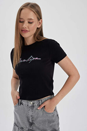 DeFacto Coool Dua Lipa Fitted Ribana Kısa Kollu Tişört B2971AX23HSBK81