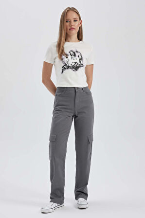 DeFacto Coool Dua Lipa Fitted Kısa Kollu Tişört B2969AX23HSWT32