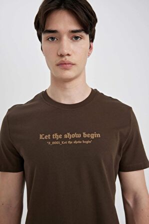 DeFacto Slim Fit Dar Kesim Bisiklet Yaka Baskılı Kısa Kollu Tişört C2085AX24SMBN574