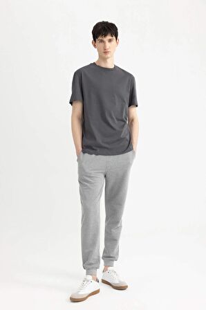 DeFacto New Regular Fit Bisiklet Yaka Basic Düz %100 Pamuk Kısa Kollu Tişört V7699AZ24SPAR9