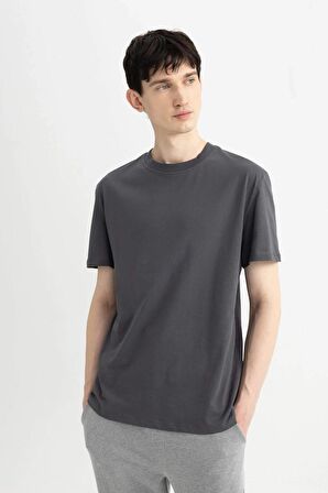 DeFacto New Regular Fit Bisiklet Yaka Basic Düz %100 Pamuk Kısa Kollu Tişört V7699AZ24SPAR9