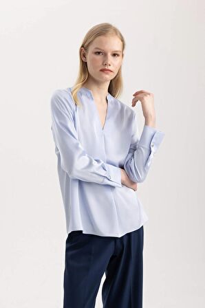 Regular Fit V Yaka Saten Uzun Kollu Bluz