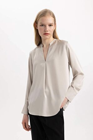 DeFacto Regular Fit Apaş Yaka Saten Uzun Kollu Bluz C3217AX24SPBG778