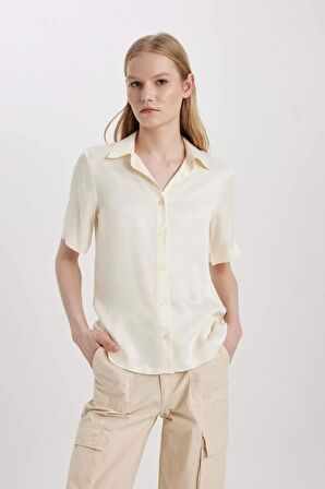 DeFacto Regular Fit Saten Kısa Kollu Gömlek C3218AX24SMER98