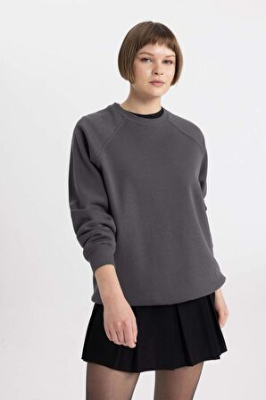 DeFacto Oversize Fit Bisiklet Yaka Kalın Basic Sweatshirt V2697AZ24SPAR15