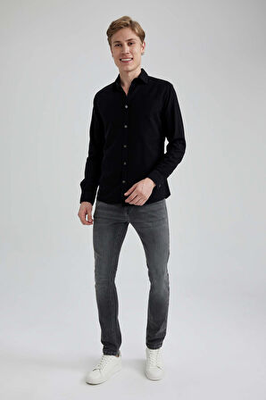DeFacto Slim Fit Dar Kesim Pamuklu Basic Düz Uzun Kollu Siyah Gömlek A4644AX23AUBK81