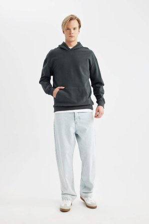 DeFacto %100 Pamuk Comfort Regular Fit Rahat Kalıp Kapüşonlu Kanguru Cepli Basic Düz Sweatshirt B4446AX24SPGN1082