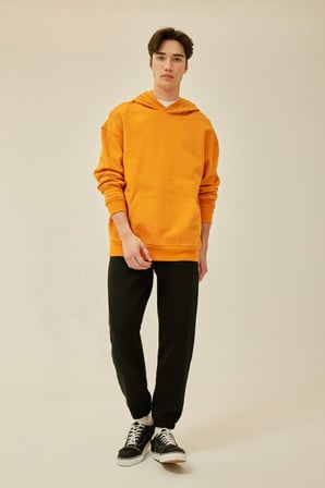 DeFacto %100 Pamuk Comfort Regular Fit Rahat Kalıp Kapüşonlu Kanguru Cepli Basic Düz Sweatshirt B4446AX24SPOG589