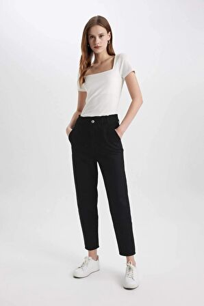 DeFacto Paperbag Gabardin Kumaş Pantolon Yüksek Bel Cepli Basic Düz Standart Paça S2790AZ24SMBK27