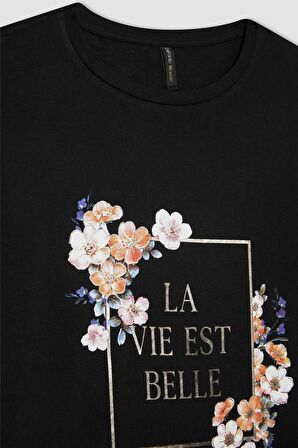 DeFacto Regular Fit Bisiklet Yaka Çiçekli Kısa Kollu Tişört C2107AX24SPBK81