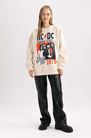 DeFacto Coool AC/DC Oversize Geniş Kalıp Bisiklet Yaka Sırt Baskılı Kalın Sweatshirt B3009AX23WNER42