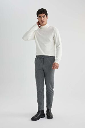 DeFacto Slim Fit Dar Kesim Yarım Balıkçı Yaka Basic Düz Triko Kazak R1127AZ24SPER100