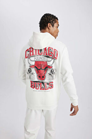 DeFactoFit NBA Chicago Bulls Standart Fit Kapüşonlu Kalın Sweatshirt B3885AX24SPER105