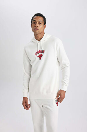 DeFactoFit NBA Chicago Bulls Standart Fit Kapüşonlu Kalın Sweatshirt B3885AX24SPER105