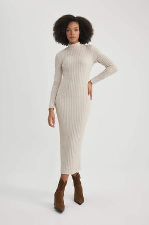 DeFacto Bodycon Yarım Balıkçı Yaka Uzun Kollu Maxi Elbise B8602AX23WNBG760