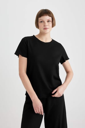 DeFacto Regular Fit Bisiklet Yaka Casual Kısa Kollu Pijama Üstü B6701AX24SPBK81