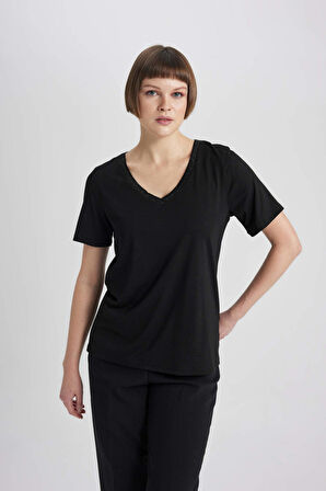 DeFacto Regular Fit V Yaka Kısa Kollu Tişört K5057AZ24SPBK81