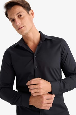 DeFacto %100 Pamuk Slim Fit Dar Kesim İtalyan Yaka Non Iron Ütü Gerektirmeyen Uzun Kollu Beyaz Gömlek A7803AX24SPBK27