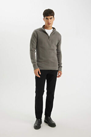 DeFacto Gri Standart Fit Normal Kesim Dik Yaka Fermuarlı Basic Düz Triko Kazak A5184AX24AUGR184