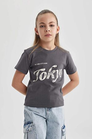 DeFacto Kız Çocuk Slim Fit Dar Kesim Bisiklet Yaka Fitilli Kaşkorse Baskılı Kısa Kollu Tişört B5101A824SMAR148