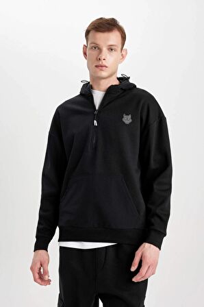 DeFacto Oversize Geniş Kalıp Kapüşonlu Baskılı Sweatshirt B8124AX23CWBK81