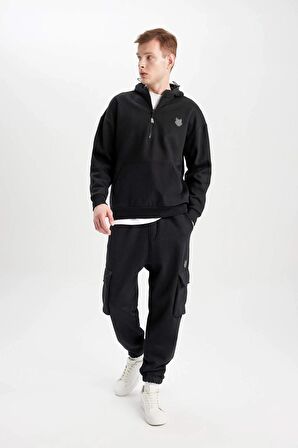 DeFacto Oversize Fit Kapüşonlu Baskılı Sweatshirt B8124AX23CWBK81