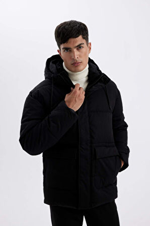 DeFacto 	Slim Fit Dar Kesim Şişme Mont Kapüşonlu Fermuarlı Çift Cepli A3489AX24WNBK27