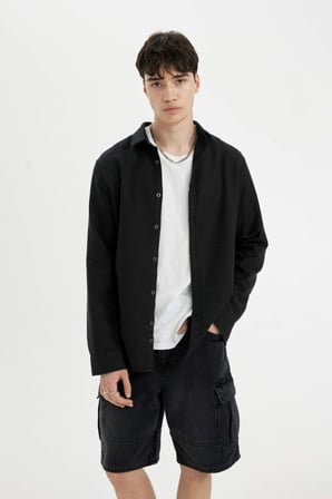 DeFacto Slim Fit Dar Kesim Pamuklu Basic Düz Uzun Kollu Siyah Gömlek A4644AX24AUBK81